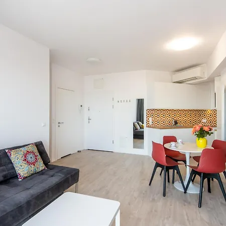 Benthos Towarowa Apartmán *