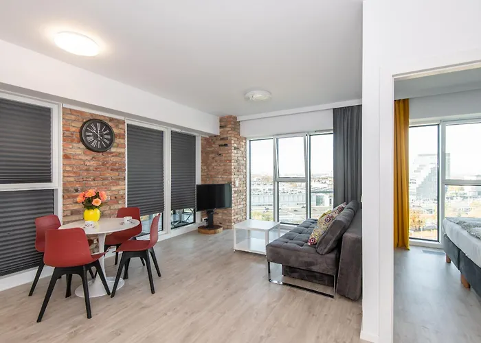 Benthos Towarowa * Poznaň