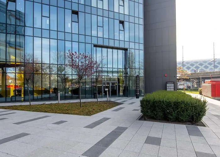 Benthos Towarowa * Poznaň